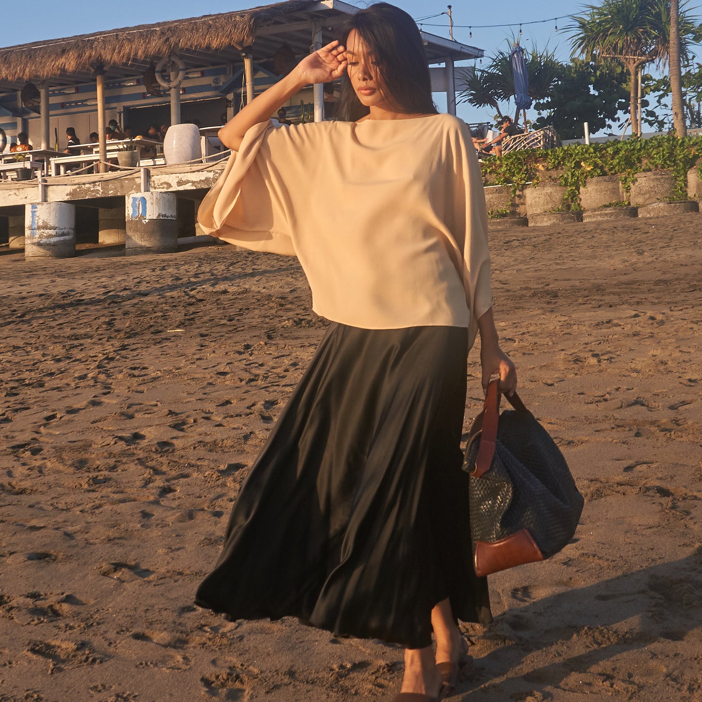 AGUNG WEEKENDER BAG - Genuine Handwoven Leather | Black & Rusty Brown