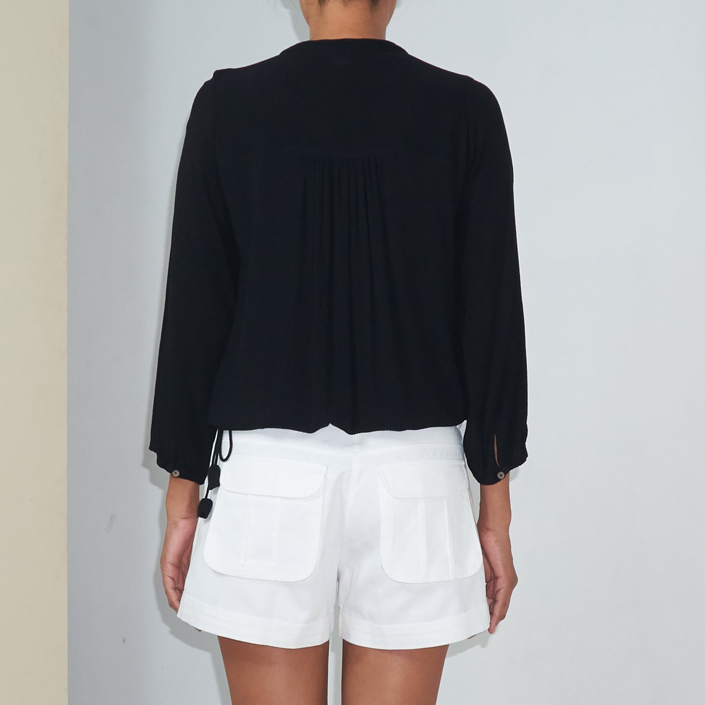 BKLN TOP - Crinkled Rayon | Black