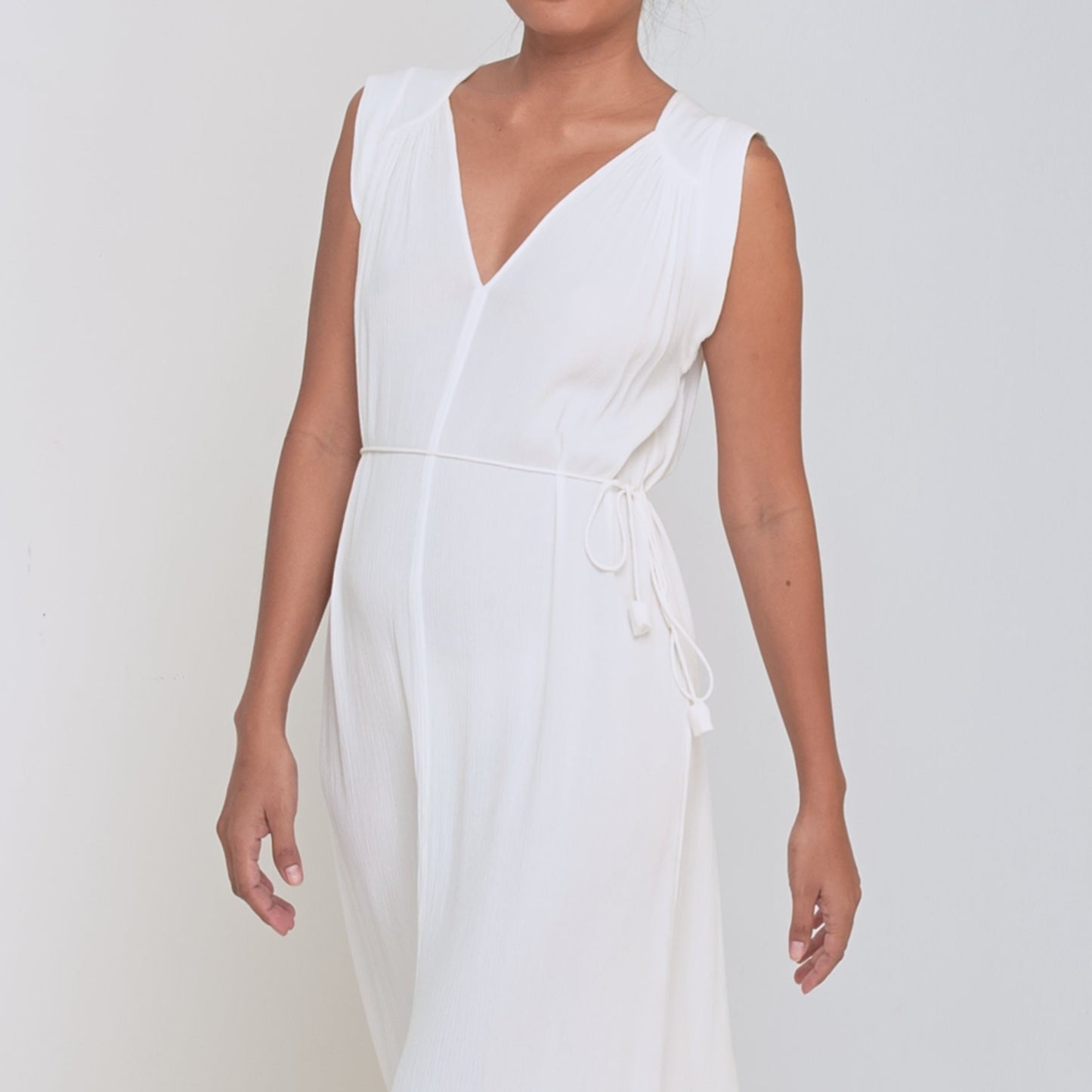 TRANSIT SLEEVELESS LONG DRESS - Crinkled Rayon | Off White