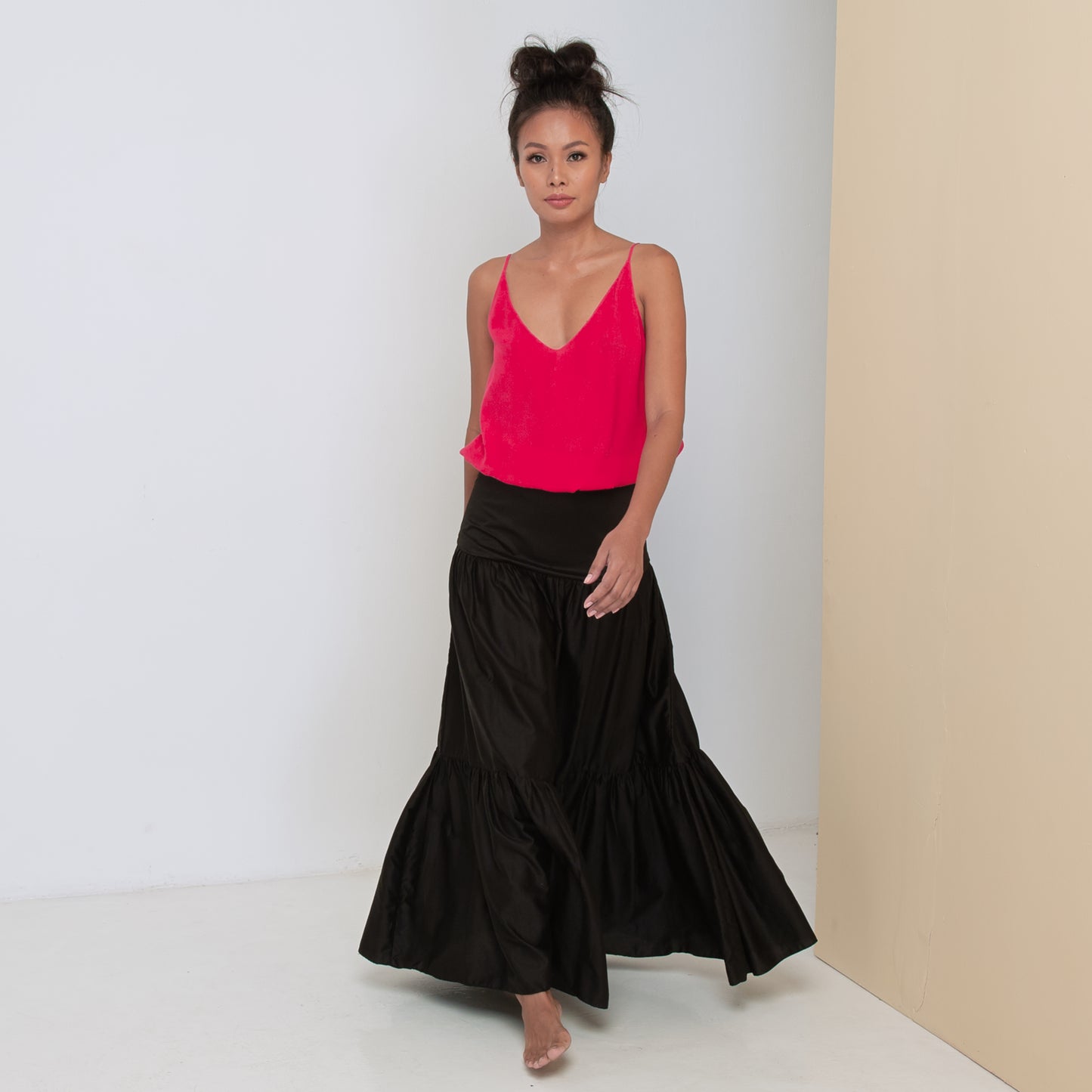 RINKI V STRING CAMISOLE - Rayon Fujette Crepe | Hot Pink