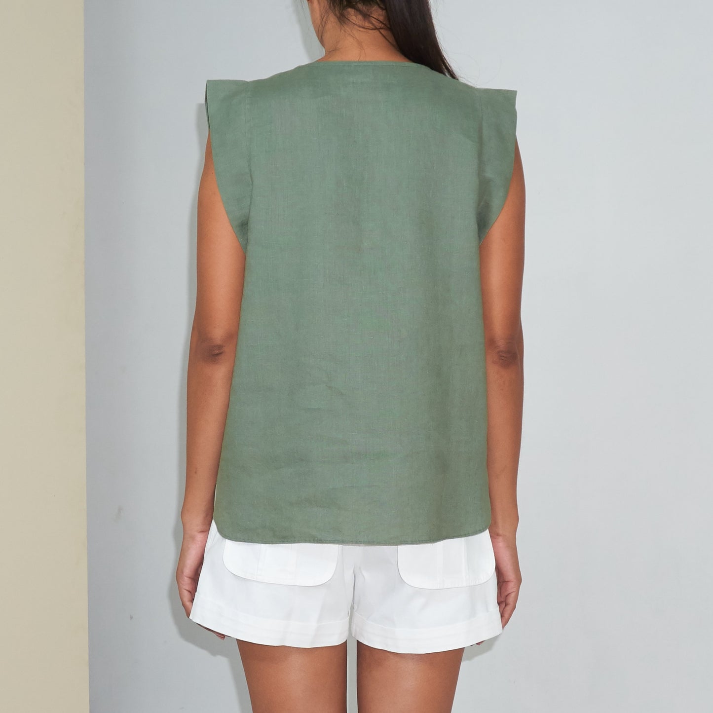 TEE VS TOP - Linen | Light Olive Green