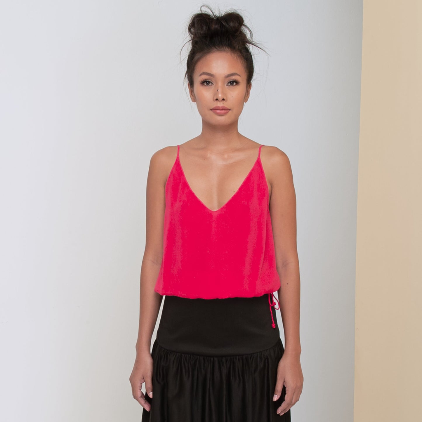 RINKI V STRING CAMISOLE - Rayon Fujette Crepe | Hot Pink